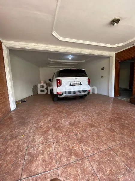 image RUMAH LUAS DALAM KOMPLEK TEBET TIMUR (2)