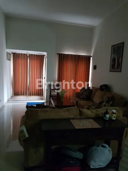 image RUMAH MEWAH LT 350M² DI GAYUNGSARI TIMUR, FULL FURNISH (3)