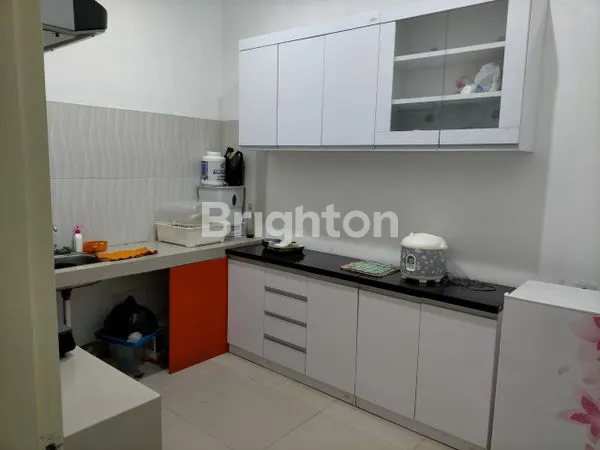 image RUMAH 2 LANTAI MEWAH PUSAT KOTA (5)