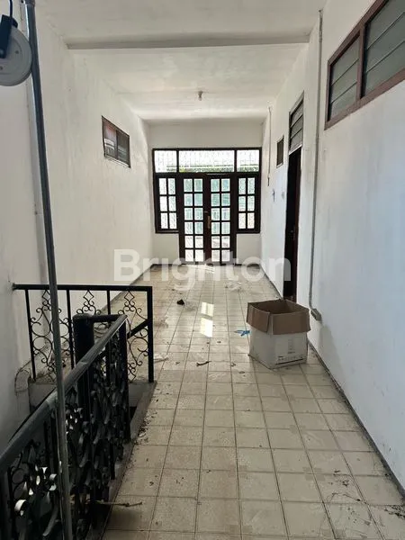 image RUMAH 7 KT HADAP UTARA DI NGAGEL (2)