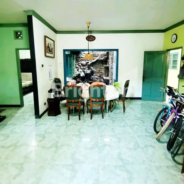 image RUMAH DIJUAL CEMPAKA PUTIH (3)