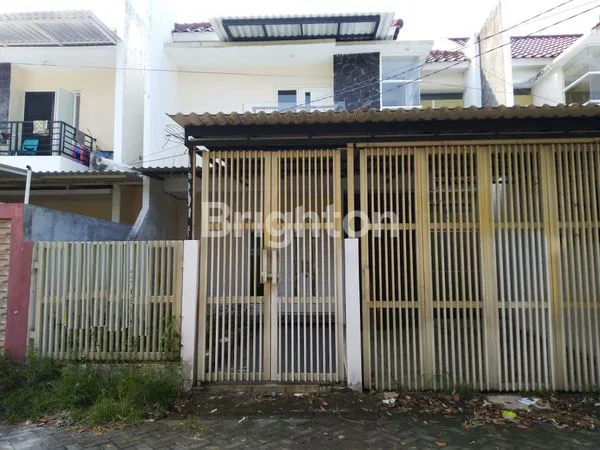 image GREENLAKE WONOREJO 2 LANTAI KONDISI SIAP HUNI (1)