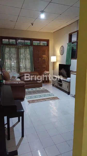 RUMAH DI JALAN JUANDA TANGERANG DI JUAL