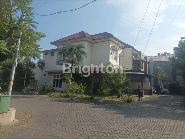 image RUMAH 2 LANTAI ONE GATE KENDANGSARI (1)