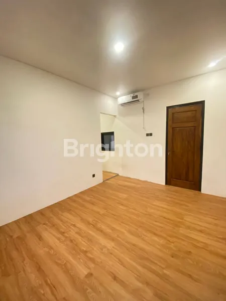 image  RUMAH CITRALAND CRYSTAL GOLF DEKAT GWALK, DEKAT KAMPUS UC, DEKAT PAKUWON MALL  (2)