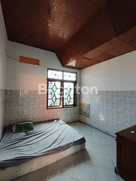 image RUMAH EKS RESTO 2 LANTAI COCOK UNTUK USAHA SEMI FURNISED JL. MERDEKA RAYA KUTA (7)