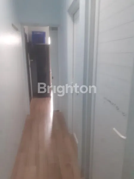 image RUMAH TINGKAT STRATEGIS HARGA MURAH (8)