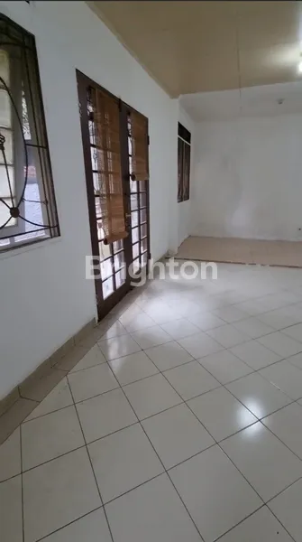 image RUMAH SIAP HUNI LINGKUNGAN NYAMAN AMAN SEJUK LUAS TANAH 120 M2 SENTUL CITY (5)