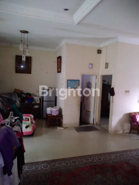 image RUMAH MEWAH HARAPAN INDAH 2 LANTAI LT 241, LB 300 ,4 KT ,SHM  (8)