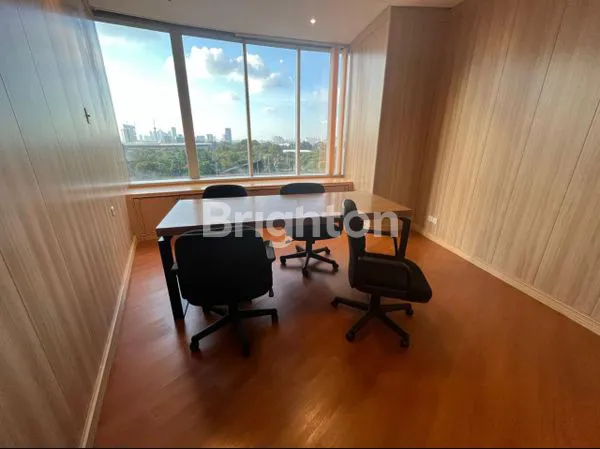 image OFFICE SPACE RAPI TERAWAT SIAP HUNI LANTAI SEDANG DI MENARA SUDIRMAN (1)