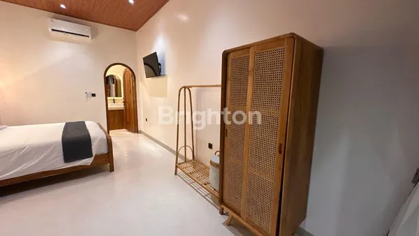 image STYLISH MEDITERRANEAN VILLA – 2BR FURNISHED WITH PRIVATE POOL & ROOFTOP IN CANGGU (5)