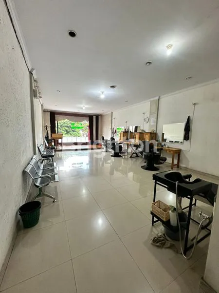 image RUKO STRATEGIS DI KEMANG PRATAMA (7)