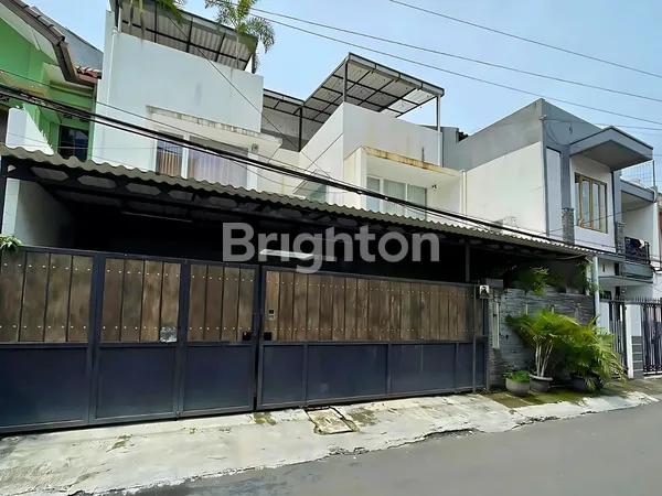 image RUMAH MEWAH SIAP HUNI LOKASI STRATEGIS (1)