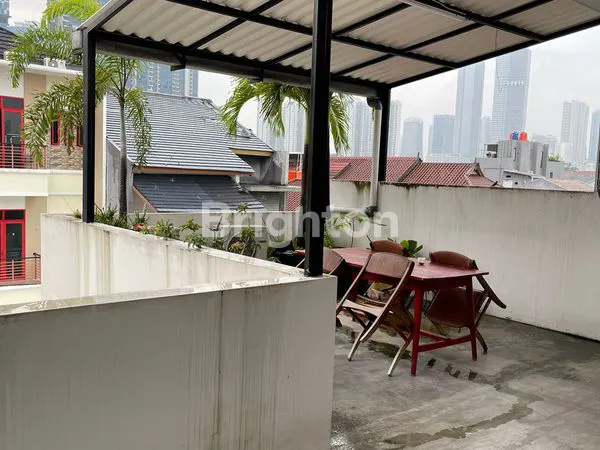 image RUMAH MEWAH SIAP HUNI LOKASI STRATEGIS (5)