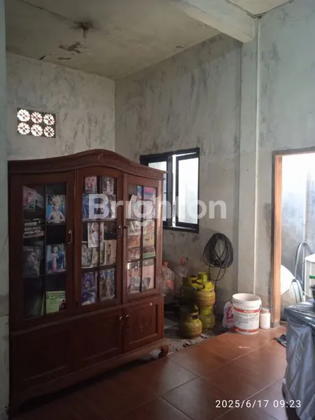 image DIJUAL CEPAT RUMAH 2 LANTAI LOKASI GEDANGAN SIDOARJO (7)