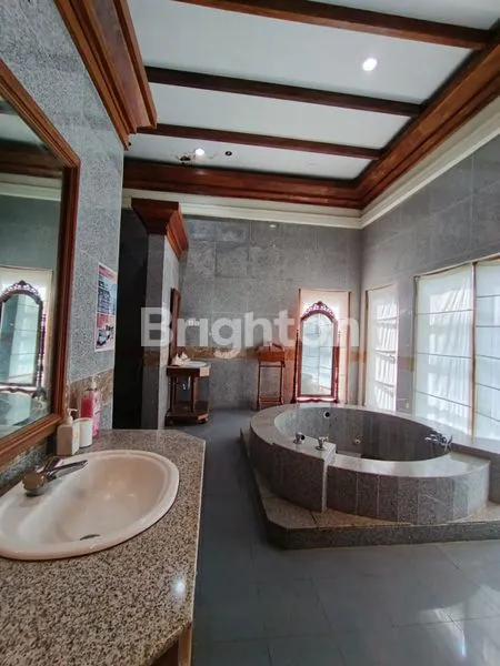 image \U2728 ROYAL VILLA – SUASANA ALAM ASRI DI PAYANGAN UBUD (6)