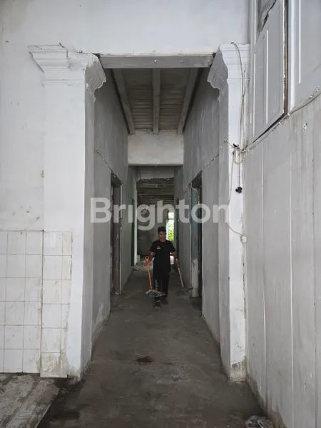 image RUMAH UNTUK GUDANG DI JALAN KALISOSOK LOR DEKAT PELABUHAN TANJUNG PERAK (3)