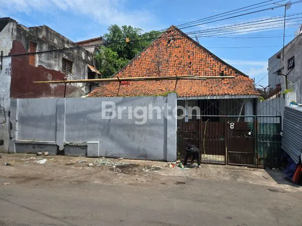 image RUMAH UNTUK GUDANG DI JALAN KALISOSOK LOR DEKAT PELABUHAN TANJUNG PERAK (1)