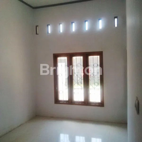 image RUMAH MINIMALIS DI GEDONGAN (6)