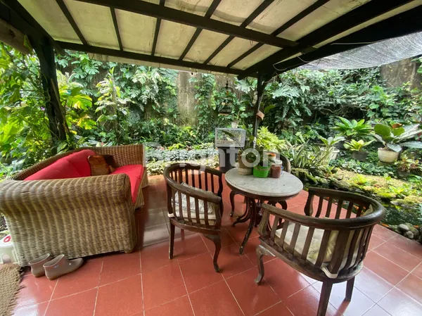 RUMAH LEGEND TERAWAT BAGUS