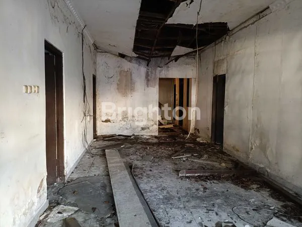 image RUMAH TUA HITUNG TANAH UNTUK RENOVASI TOTAL UNTUK HUNIAN MEWAH, KOS-KOSAN, TEMPAT USAHA, STRATEGIS DI KEMANGGISAN JAKARTA BARAT (5)