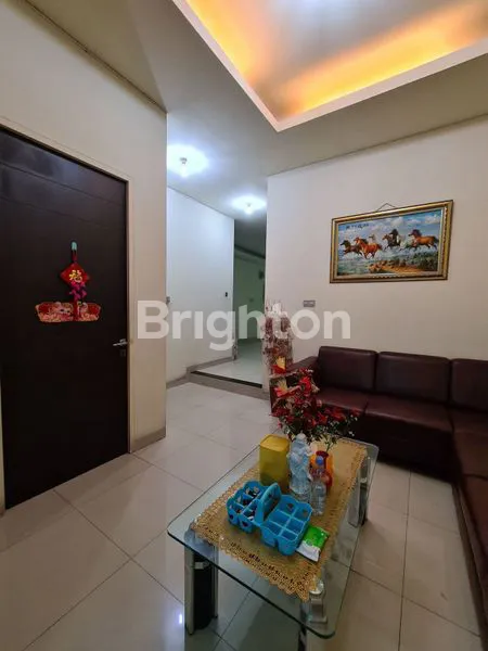 image RUMAH LUAS DAN INDAH DI DURI KEPA JAKARTA BARAT (2)