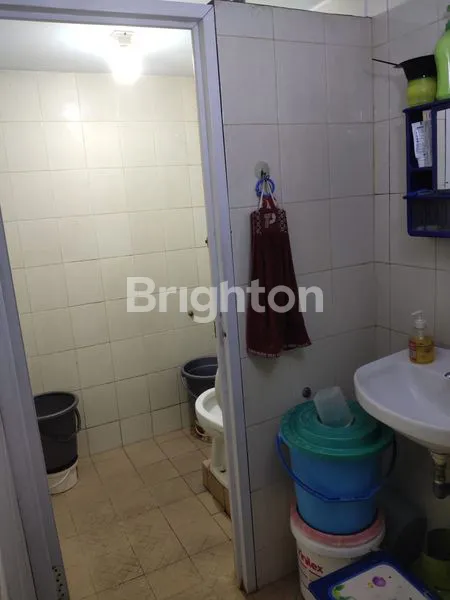 image RUMAH SIAP HUNI DI KOMPLEK GRAWISA (8)