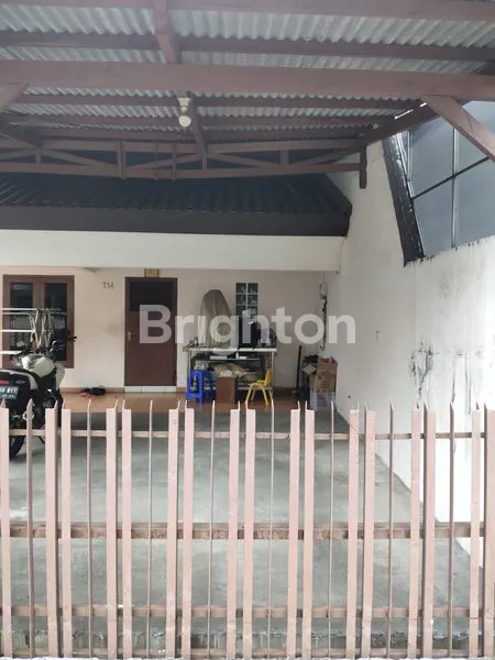 image RUMAH SIAP HUNI DI KOMPLEK GRAWISA (2)