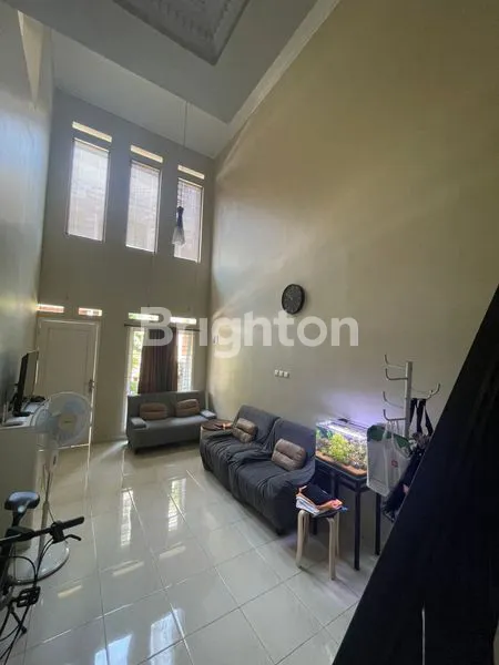 image RUMAH CANTIK SIAP HUNI DEKAT TOL LENTENG AGUNG (2)