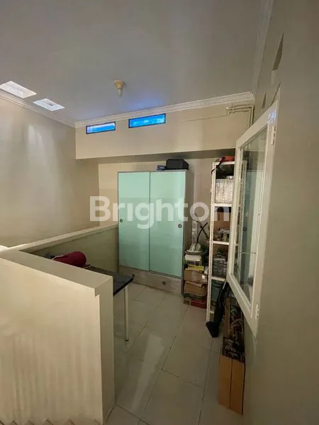 image RUMAH CANTIK SIAP HUNI DEKAT TOL LENTENG AGUNG (7)