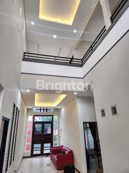 image DISEWAKAN RUMAH 2 LANTAI DI ARJOSARI (2)