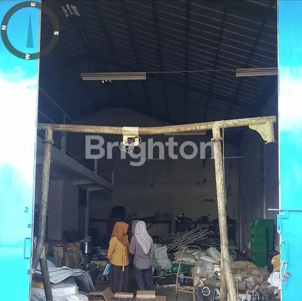 image GUDANG DAN KANTOR SIAP PAKE DI JALAN SUYOSO , PROBOLINGGO  (4)