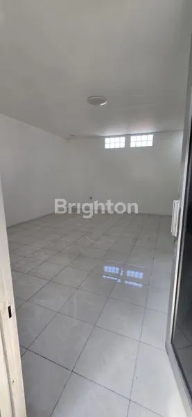 image GUDANG CENTRAL SQUARE (6)