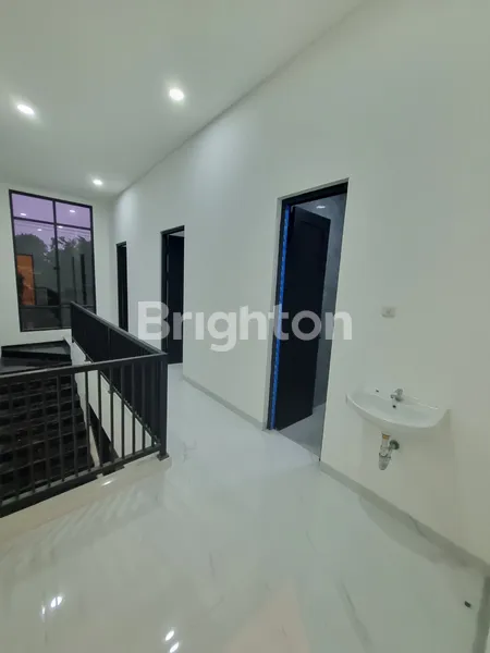 image RUMAH NEW AMERICAN STYLE JEMURSARI DKY DGN RAYA JEMURSARI DAN JLN RAYA (4)