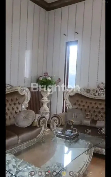 image DIJUAL RUMAH MEWAH 2 LANTAI ,TENGAH KOTA LENGKAP DENGAN PERABOTAN (2)