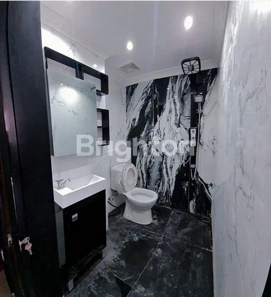 image GUNAWANGSA MERR APARTEMEN MEWAH FULL FURNISH COZY TYPE 2 BRS UKURAN TERBESAR VIEW POOL DAN CITY (4)