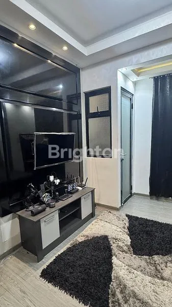 image GUNAWANGSA MERR APARTEMEN MEWAH FULL FURNISH COZY TYPE 2 BRS UKURAN TERBESAR VIEW POOL DAN CITY (5)