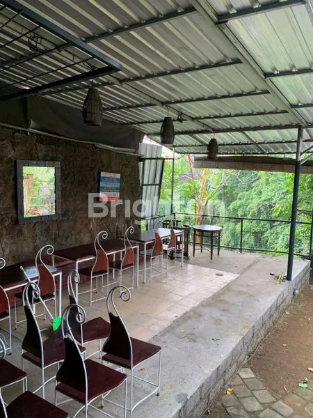 image RUMAH MAKAN STRATEGIS DI JALAN NOJA DENPASAR UTARA (3)