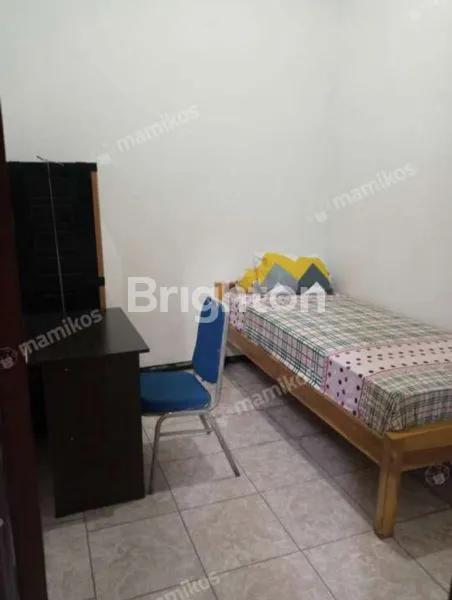 image RUKO USAHA & KOST AKTIF NOL JALAN RAYA SIWALANKERTO DEKAT UNIVERSITAS PETRA STRATEGIS PADAT PENDUDUK SELALU RAMAI COCOK UNTUK USAHA TOKO DLL (2)