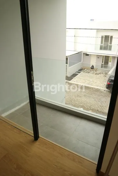 image DIAN ISTANA 2M AN. 2 LANTAI MODERN INDUSTRIAL COMPACT (6)