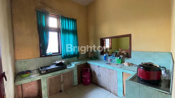 image RUMAH LOKASI STRATEGIS BISA DI BUAT USAHA (8)