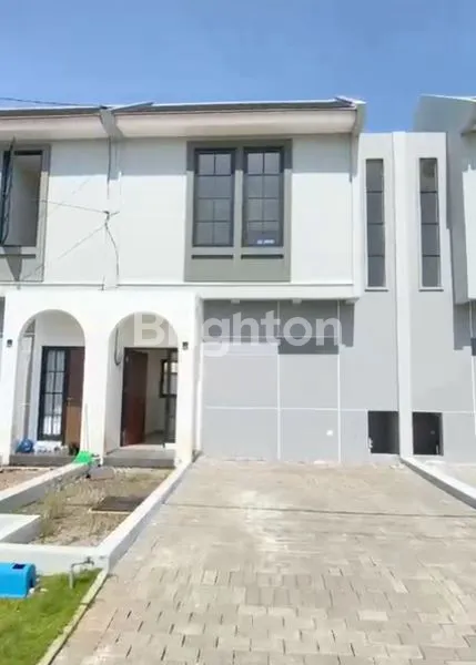 image RUMAH 2 LANTAI DI KAWASAN SUPERBLOCK DENGAN FASILITAS TERLENGKAP DI KELASNYA (1)