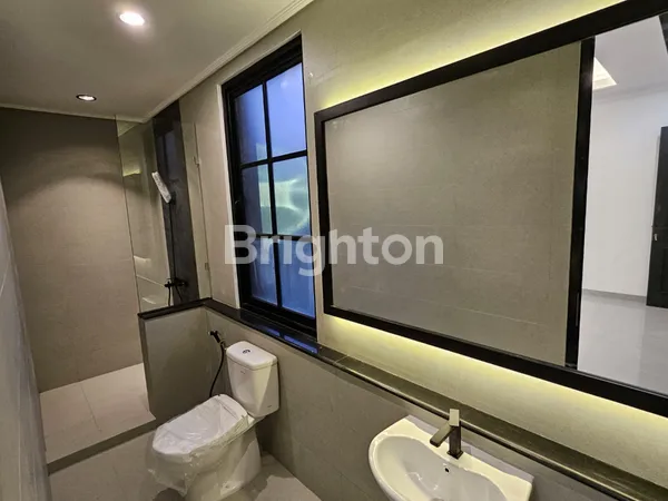 image RUMAH RUNGKUT ASRI MODERN STYLE, BANGUNAN SIAP HUNI, TINGGAL BAWA KOPER, LOKASI STRATEGIS DEKAT PUSAT PERBELANJAAN DAN PERKANTORAN (5)