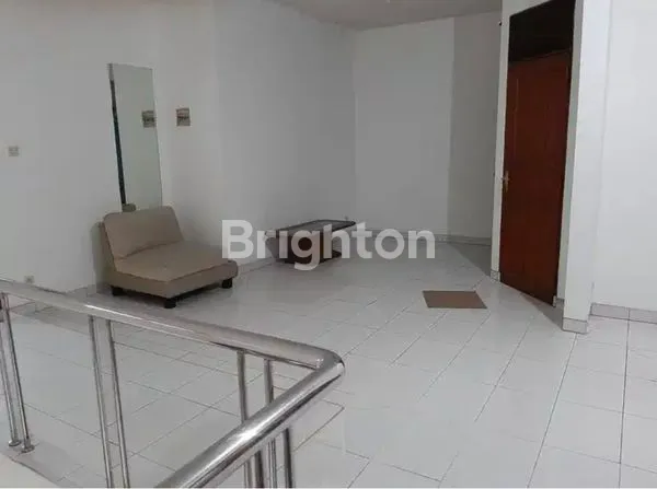 image RUMAH 2 LANTAI INTERCON (6)