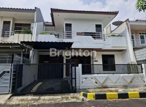 image RUMAH 2 LANTAI INTERCON (1)