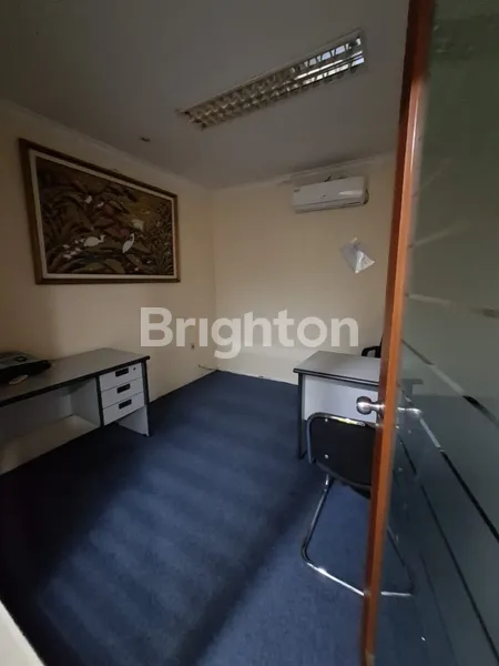 image BU PUSAT KOTA SBY JLN KARTINI STRATEGIS DKT RAYA DARMO, DIPONEGORO, SOETOMO, WR SUPRATMAN, IMAM BONJOL (3)