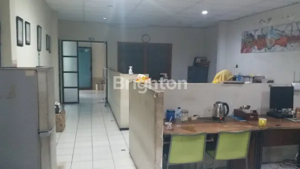 image DIJUAL KANTOR RAYA PRAPEN STRATEGIS DEKAT RAYA JEMURSARI (3)