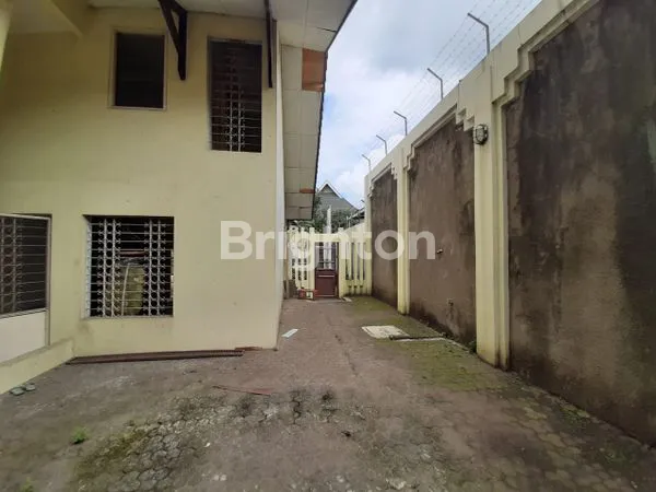 image HUNIAN STRATEGIS 2 LANTAI DEKAT STASIUN DEPOK LAMA (4)