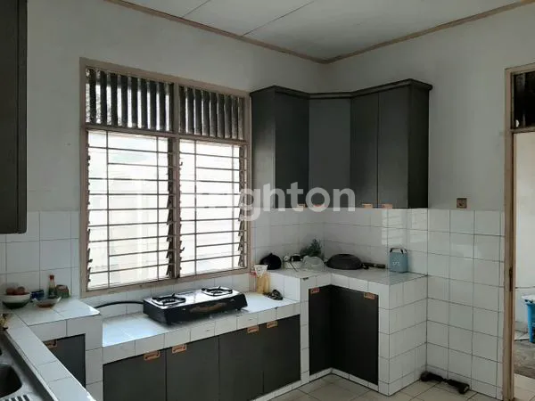 image HUNIAN STRATEGIS 2 LANTAI DEKAT STASIUN DEPOK LAMA (6)