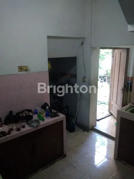 image RUMAH 2 LANTAI NOL JALAN RAYA MENUJU SURAMADU, STRATEGIS SELANGKAH KE KENJERAN DEKAT KAPAS KRAMPUNG MERR (6)